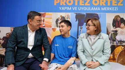 Gaziantep Büyükşehir'in protez merkezi, Mehmet Efe'ye umut oldu