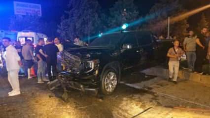 Kamyonet ile ambulans çarpıştı: 5 yaralı