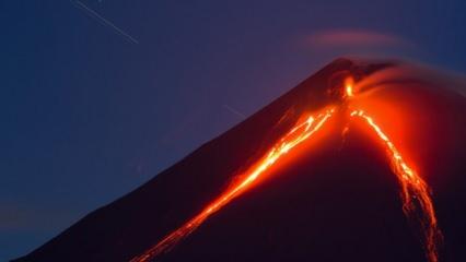 Son dakika...Rusya'da depremin ardından yanardağ faaliyete ge&ccedil;ti