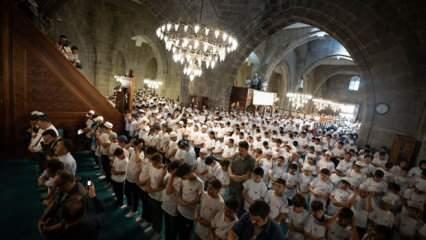 Ulu Cami'de miting gibi buluşma! Kur'an'ı öğrenen 6 bin çocuk akın etti