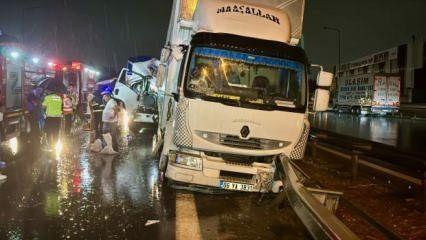 Kocaeli'de zincirleme kaza! 1 kişi hayatını kaybetti