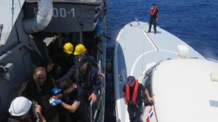 TCG Bozcaada, mavi vatanda Gökdeniz-01’in yardım çağrısına yetişti