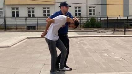 Uyuşturucu ile yakalanan şahıs, polisin serçe parmağını ısırıp kopardı