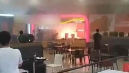Beylikdüzü’nde AVM'de yangın paniği