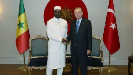 Cumhurbaşkanı Erdoğan, Senegal Başbakanı Sonko'yu kabul etti