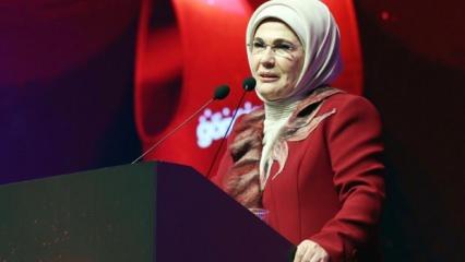 Emine Erdoğan’dan Marmara’da Pina Midyeleri ve Deniz Çayırları Projesine destek