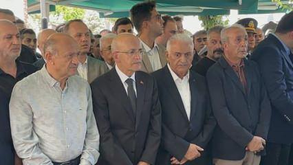 Mehmet Şimşek'in vefat eden ağabeyi Nazmi Şimşek toprağa verildi