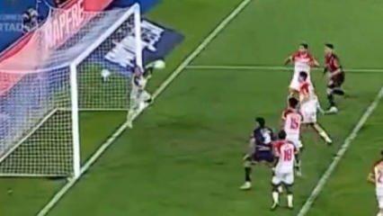 Muslera takımını ipten aldı! Yaptığı kurtarış gündem oldu