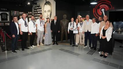 Süleyman Seba'nın heykeli Beşiktaş müzesinde yerini aldı