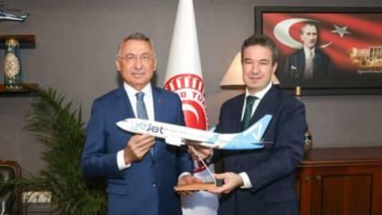 TBMM Dışişleri Komisyonu Başkanı Oktay, AJet Genel Müdürü Sarp ile görüştü