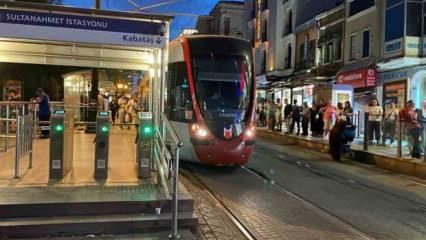 Sultanahmet Tramvay Durağı'nda hırsıza suçüstü