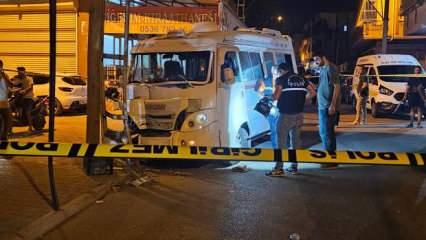 Dolmuş şof&ouml;r&uuml;, direksiyon başında uğradığı silahlı saldırıda hayatını kaybetti