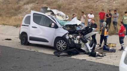 Hafif ticari araç tıra arkadan çaptı: 1 ölü, 1 yaralı