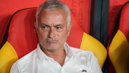 Premier lig yalan oldu! Mourinho'ya dünyanın diğer ucundan iki teklif
