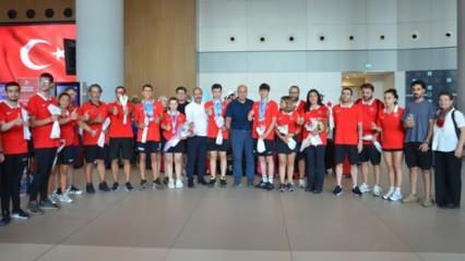 &Ouml;zel Melekler&rsquo;den tarihi başarı! Tayland'da madalya topladık