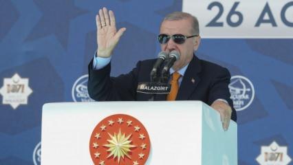 Son Dakika: Cumhurbaşkanı Erdoğan'dan YPG'ye net mesaj: Kılıç kınından çıkarsa...!