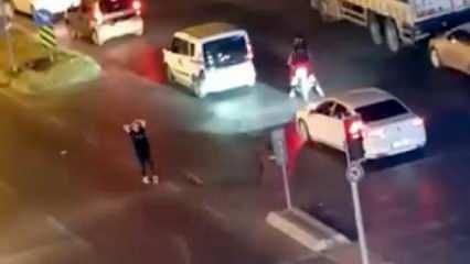 30 Ağustos Zafer Bayramı'nda Türk bayrağını ezdirmeye çalışan kadın, tutuklandı!