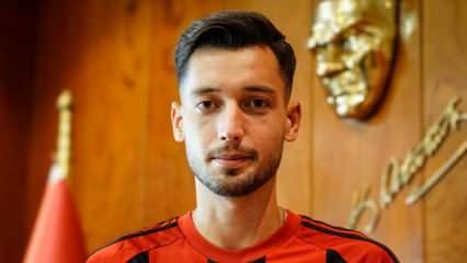 Beşiktaş'ta bir ayrılık daha! Süper Lig ekibine imza attı