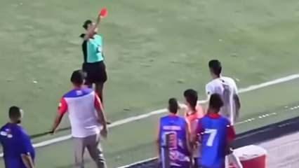 Futbol dünyası bu olayı konuşuyor! Kırmızı kart gören futbolcu kadın hakeme tokat attı