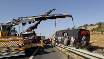 Şanlıurfa'da yolcu otobüsü devrildi: 30 yaralı!