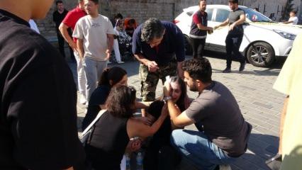 Taksim'de polis aracı aydınlatma direğine çarptı: 4 polis yaralı