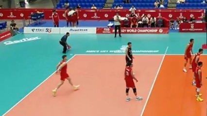 Türk voleybolcular yumruk yumruğa dövüştü: Maçın önüne geçen aparkat