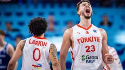 12 Dev Adam 24 yıl sonra final aşkına parkede! 