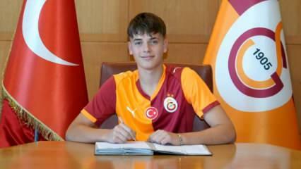 15 yaşındaki forvet Galatasaray'a imza attı