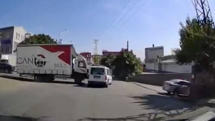 Aksiyon filmlerini aratmayan kaza! Dev kamyon aracı metrelerce sürükledi