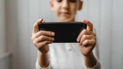 Bir AB ülkesinde daha yürürlüğe girdi! Okullarda akıllı telefon yasağı!