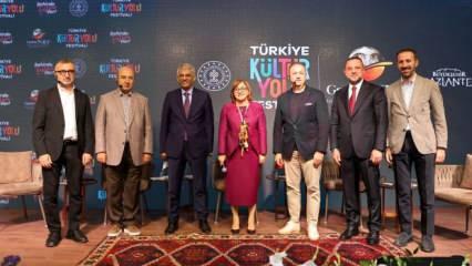 Gastronomi Festivali'nde "Gastronomi ve Hizmet İhracatı Paneli" düzenlendi 