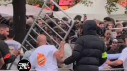Şehrin göbeğinde ücretsiz yemek izdihamı: Binlerce insan birbirine girdi