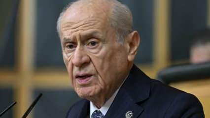 Bahçeli'den silah bırakma görüntülerine dikkat çeken yorum: Dem heyeti fikrime çok şaşırdı