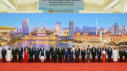 Tarihi zirve sonrası alarm veren gerçek! 'Avrasya Yüzyılının dışında kalırız!'