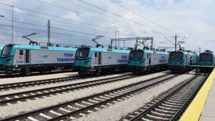 Bakan Uraloğlu, Türkiye'nin ilk 6 akslı elektrikli lokomotifinin üretileceğini bildirdi: