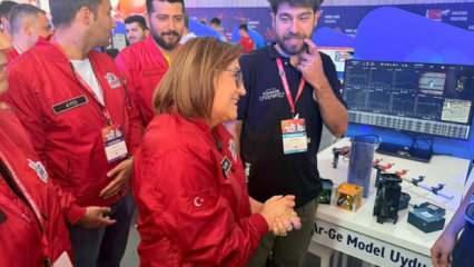 Başkan Şahin'den anlamlı TEKNOFEST ziyareti