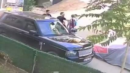 Çocuklarının gözü önünde babaya tokat atan cip sürücüsüne mahalleliden tepki