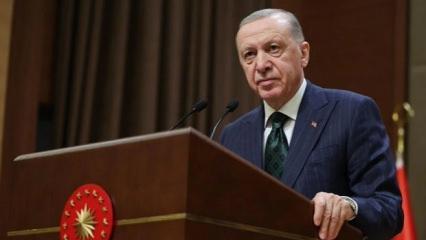 Cumhurbaşkanı Erdoğan açıkladı! İsrail'e futbolda yaptırım mesajı: Değerlendireceğiz