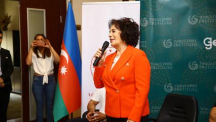 Hülya Koçyiğit, Bakü Yunus Emre Enstitüsü'nde gençlerle buluştu