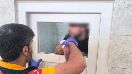 Yer: Batman! Cami tuvaletinin camlarını kırdı!