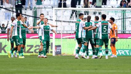 Konyaspor evinde Başakşehir'i yıktı