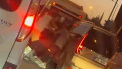 Mersin’de trafikte sürücüyü darbeden motosikletli iki kişi gözaltında