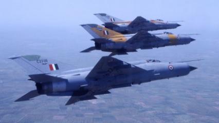 Hindistan "uçan tabut" MiG-21'leri emekli etti