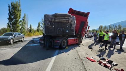 2 TIR çarpıştı; 3'ü ağır, 4 yaralı