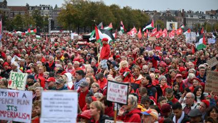 Amsterdam'da 250 bin kişi Gazze için toplandı