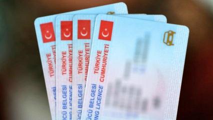 Bakan, 'süre uzatılmayacak' diyerek uyardı: 'Eski tip ehliyetler için son tarih 31 Ekim'