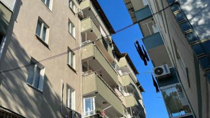 Balkonda çamaşır asarken 15 metre yükseklikten düşen kadın öldü