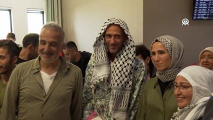 K&uuml;resel Sumud Filosunda katılan Tommy, M&uuml;sl&uuml;man oldu