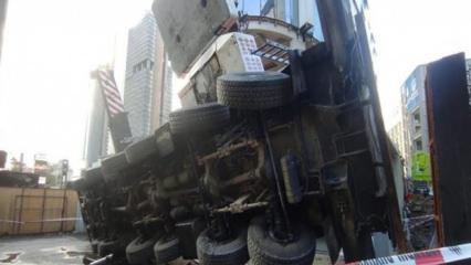 Şişli'de rezidans inşaatında vin&ccedil; devrildi! &Ouml;ğrenci yurduna hasar verdi