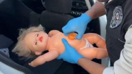 Zehir tacirlerinin kurnazlığına polis engeli: Bakın nereye gizlemişler...
